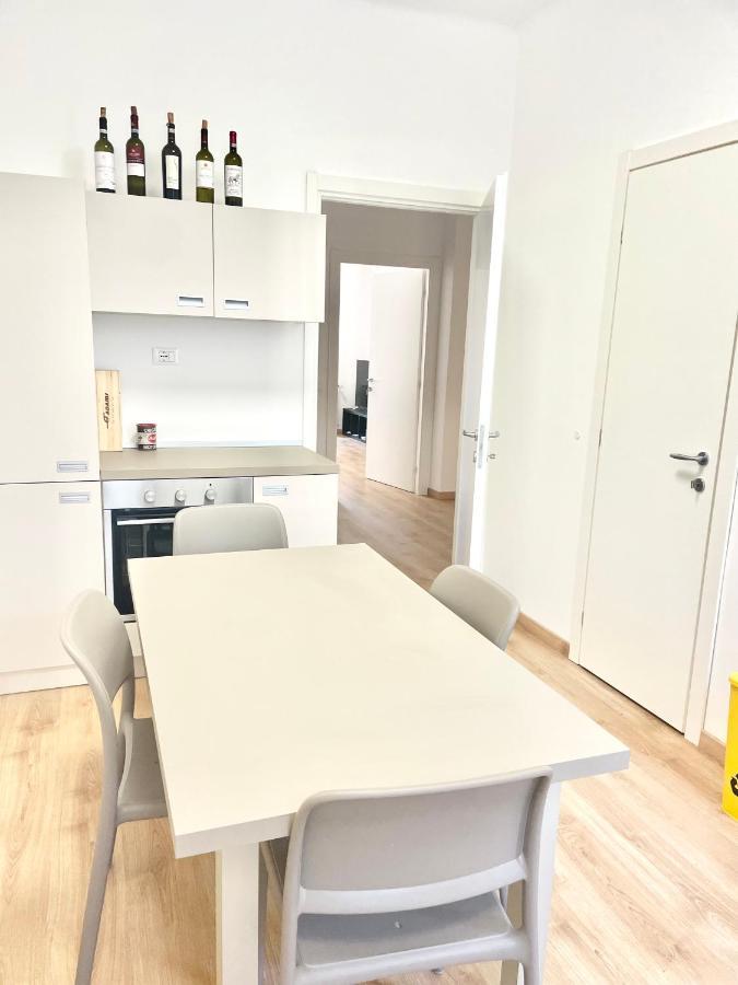 Camera Con Bagno Privato - Zona Bocconi 밀라노 외부 사진
